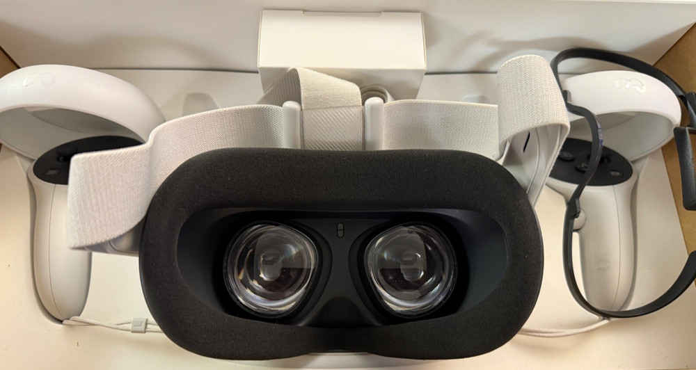 256GB Boxed Meta Quest 2 VR Headset - Excellent Condition w Controllers + Extras