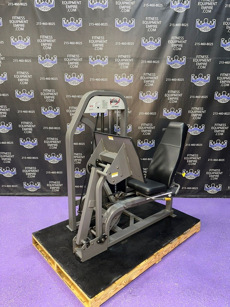 Nautilus Nitro Seated Leg Press w 500 / Lb Stack