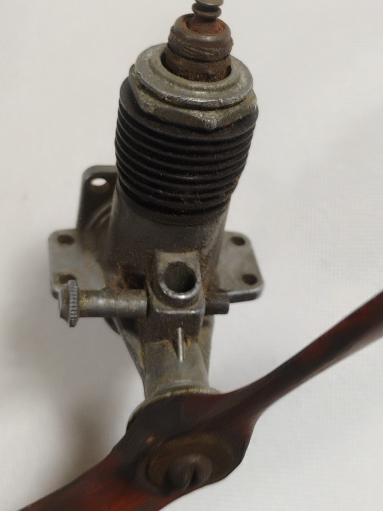 Vintage OK Cub .049? model Airplane Engine