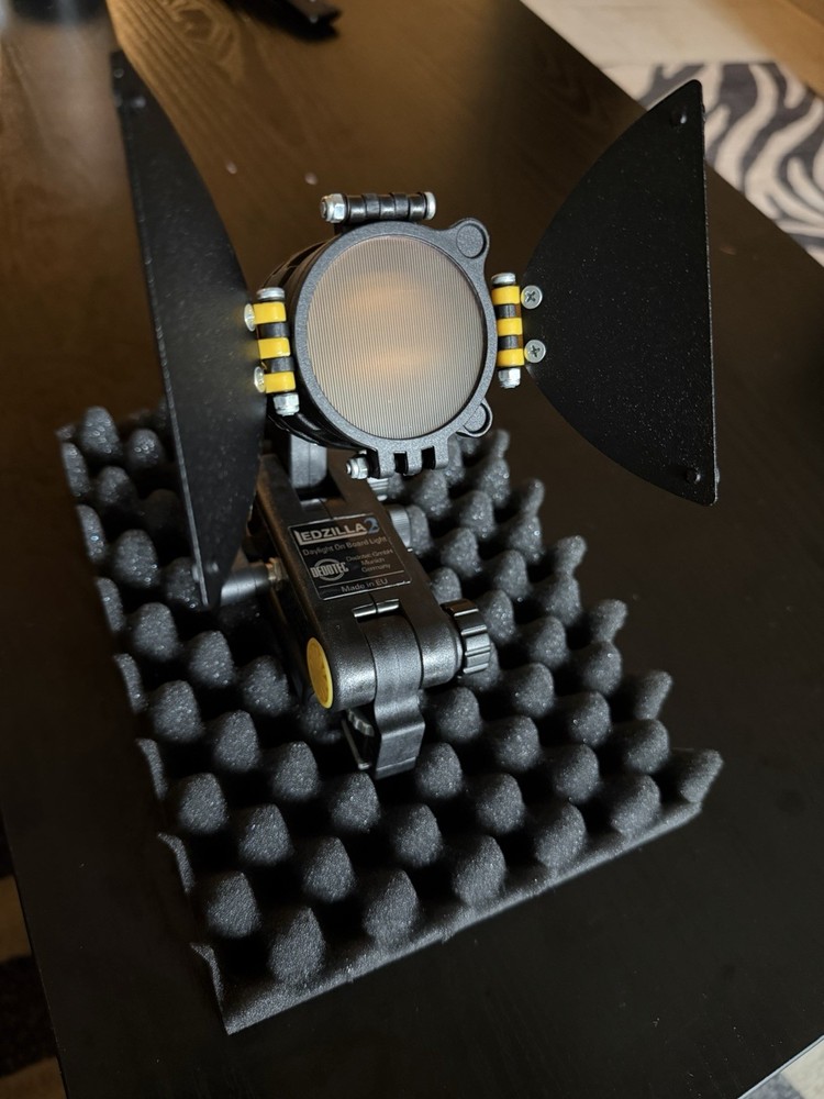 Dedolight DLOBML2 LED Light – Excellent Condition, Original Box