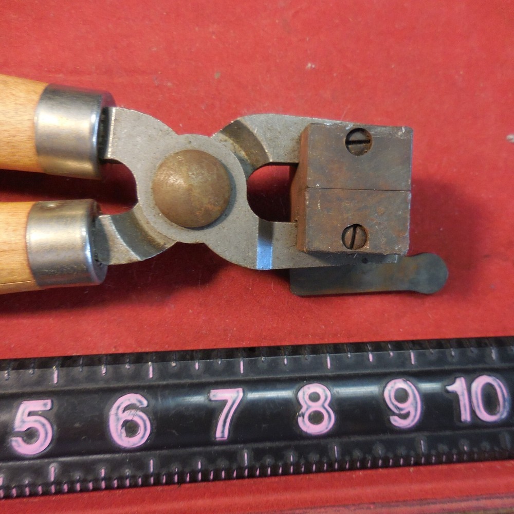 Lyman Bullet Mold 457 -2 CRACKED HANDLE