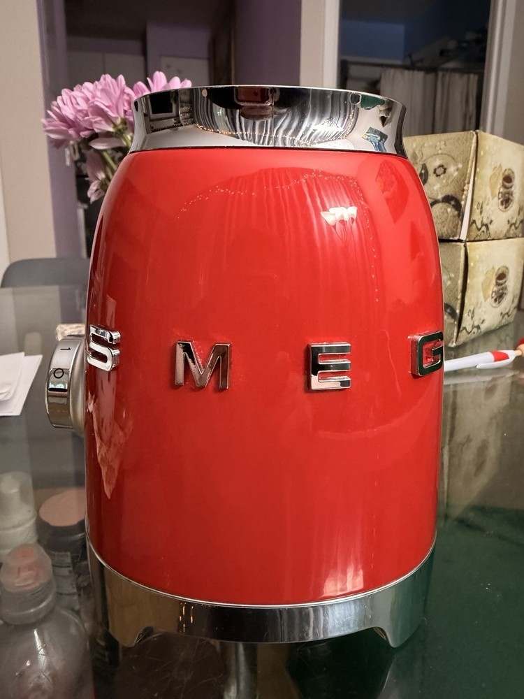 SMEG BLF01 Red Chrome Countertop Blender Base