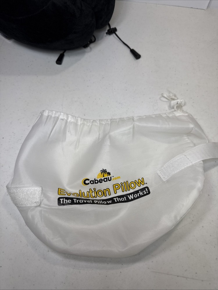 Cabeau Evolution Travel Pillow Black Used