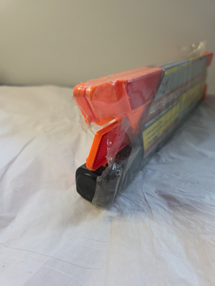 Victor Folding Auto Emergency Warning Triangle 00230-8