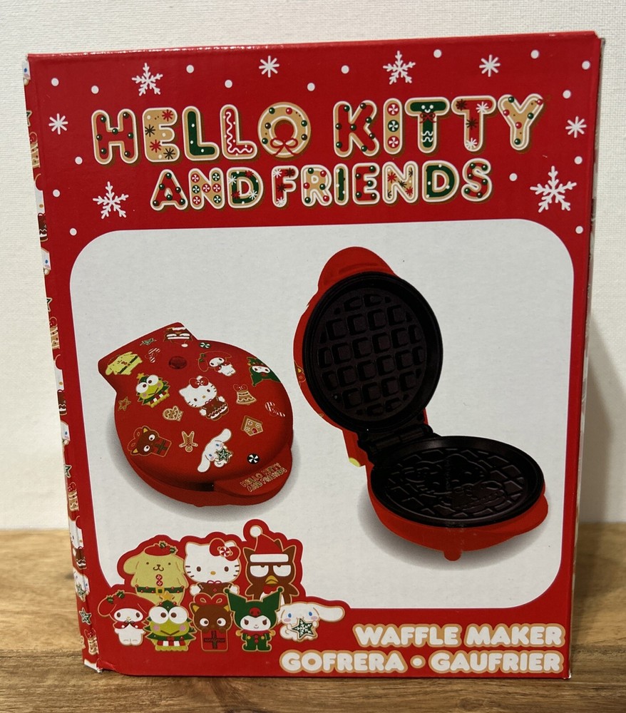 NEW CHRISTMAS Hello Kitty & Friends Waffle Maker