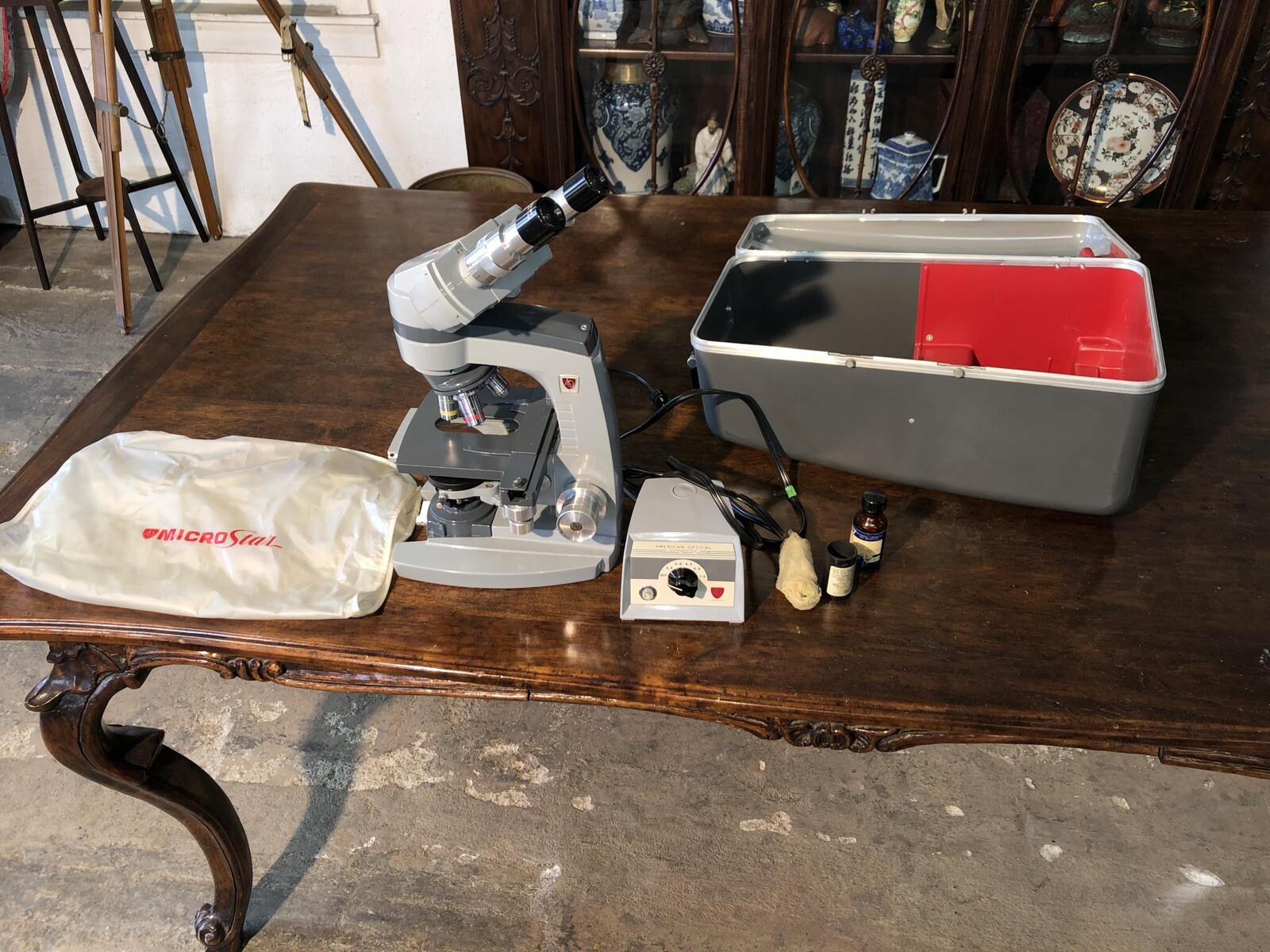 Vintage Microscope American Optical Spencer In Hard Case