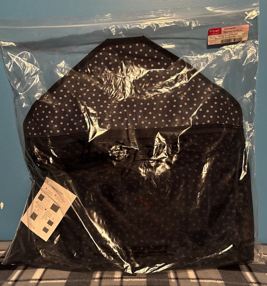 Thirty One Hang-It-Up Pocket -Navy Dancing Dots 230A