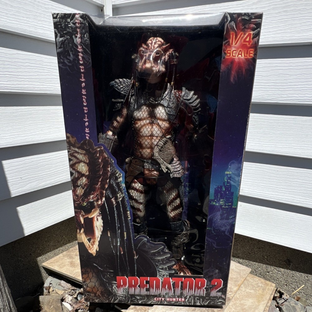 Predator 2 City Hunter 1/4 Scale Predator Figure 2012 Science Fiction Horror