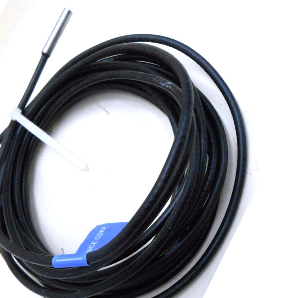 New In Box KEYENCE EH-303A EH303A Proximity Switch Sensor