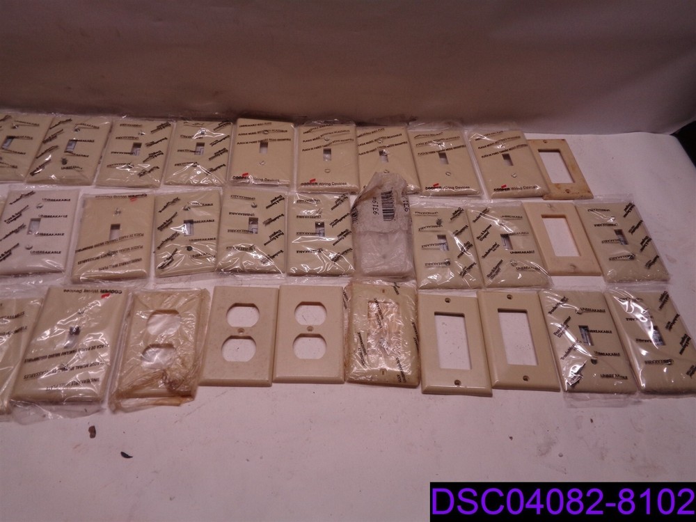 Qty = 35: Plastic Electrical Outlet Covers & Plates many sizes and styles