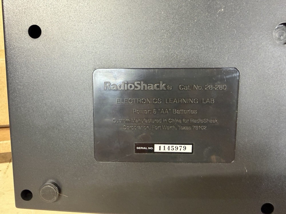Radio Shack Electronics Learning Lab 28-280, With Make Electronics Book