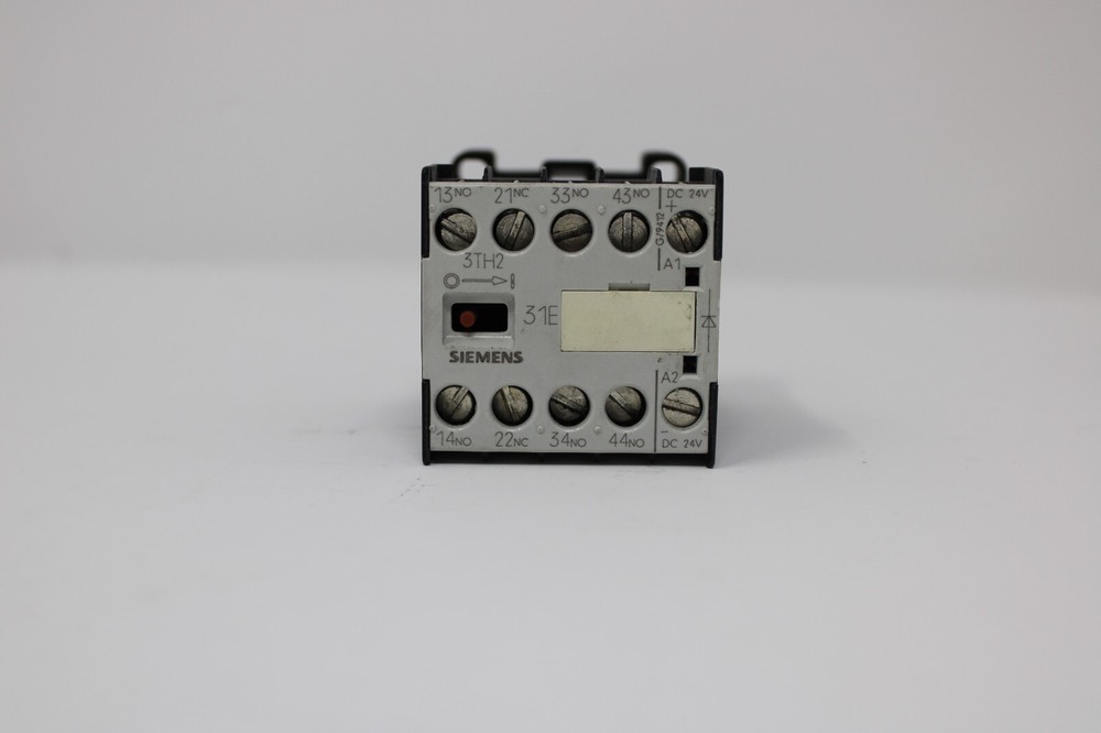 Siemens 3TH2031-0TB4 Contactor