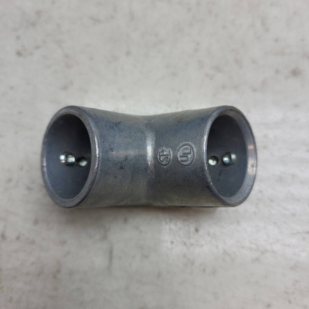 27 Pack Bridgeport 62-DC EMT Elbow Coupling Joint Set Screw Coupling Pull Elbow