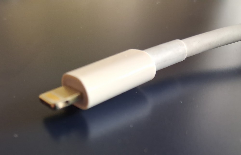 SD Card Reader: Android, iPhone, iPad -USB Camera Adptr – Micro SD/TF –Plug Play