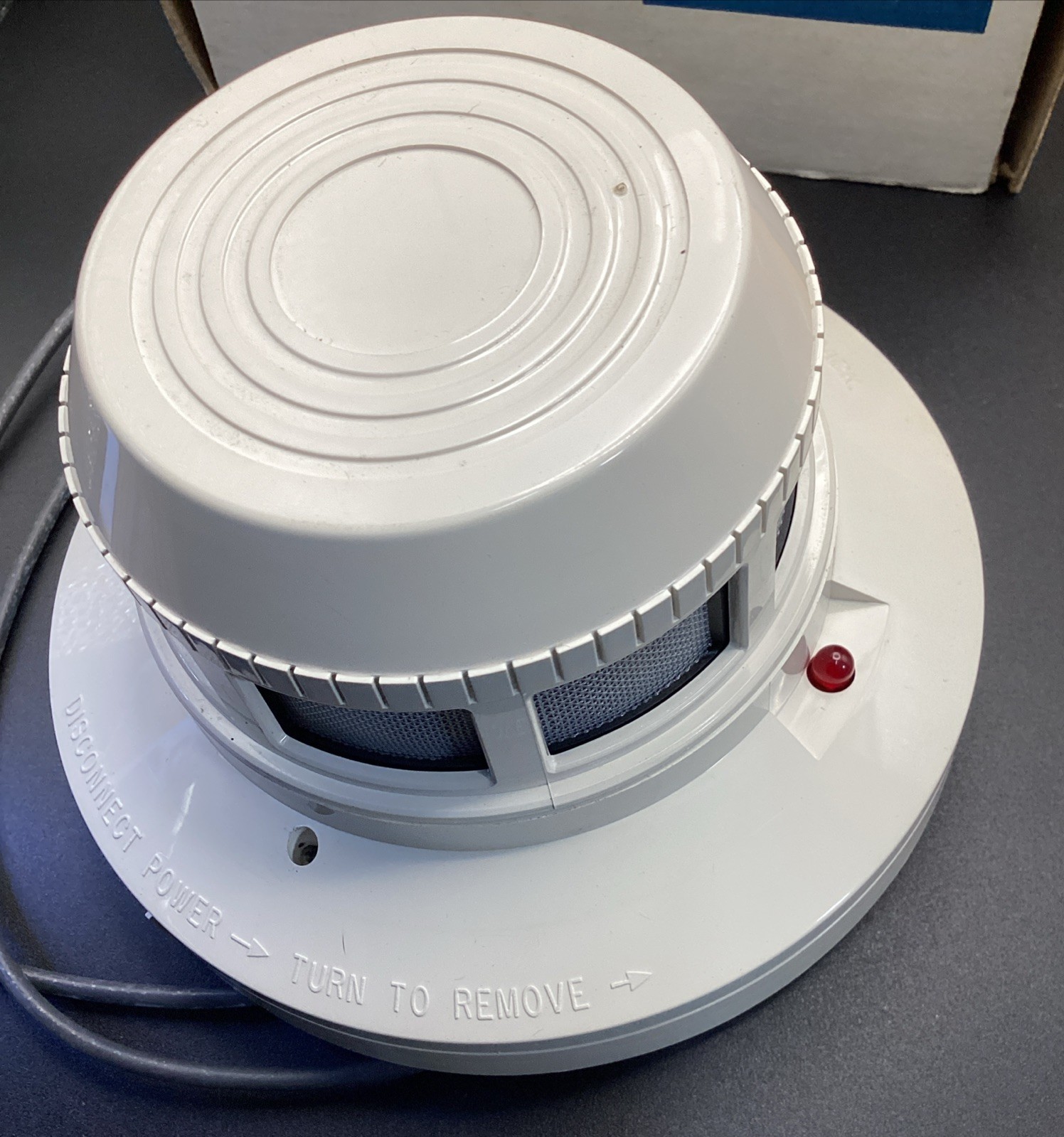 System Sensor Photoelectric Smoke Detector S 400 Series 2412B NEW