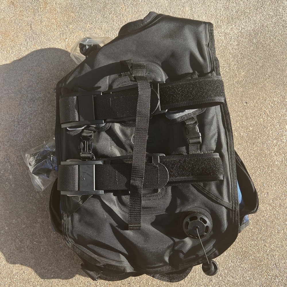 Genesis Sirens Woman’s buoyancy control device (BCD) Extra Small AxS