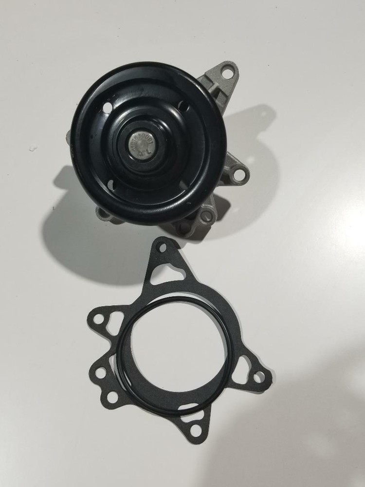 GEELY EC7 Bomba de Agua