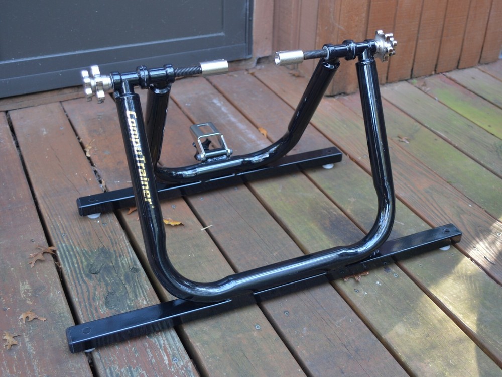 Racermate Computrainer modern stand black