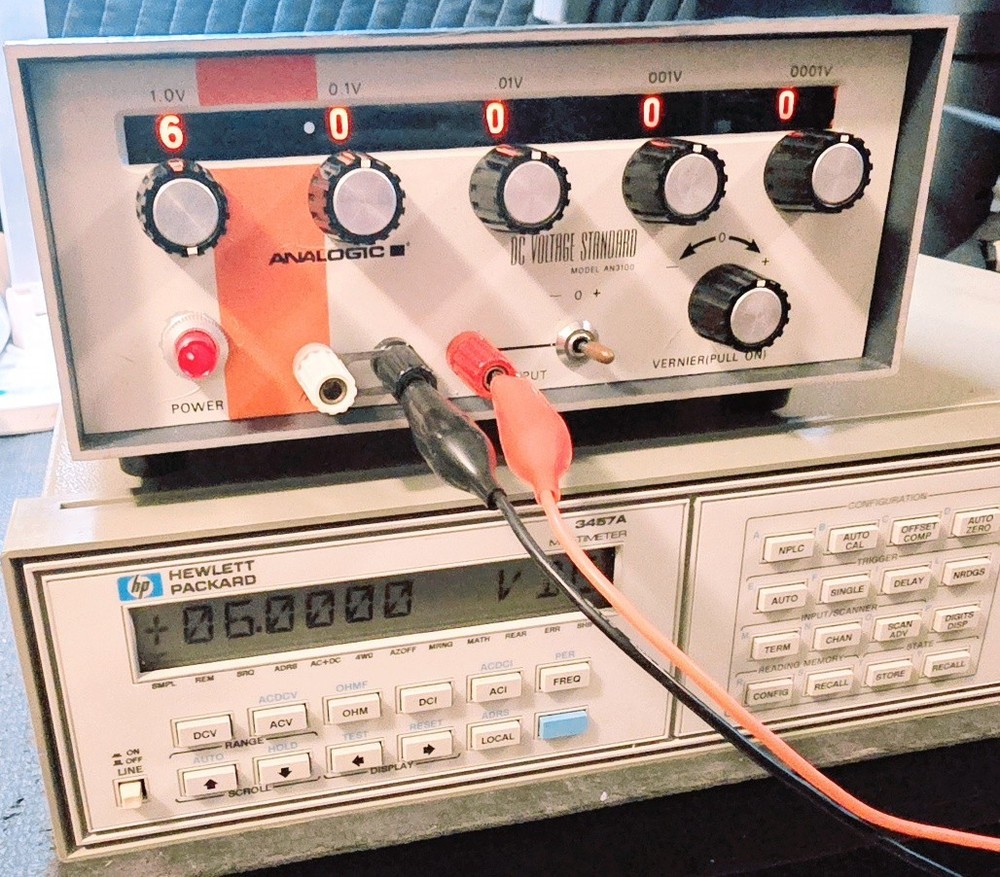 TESTED/Working ANALOGIC AN3100 DC Voltage Standard. +/-10V