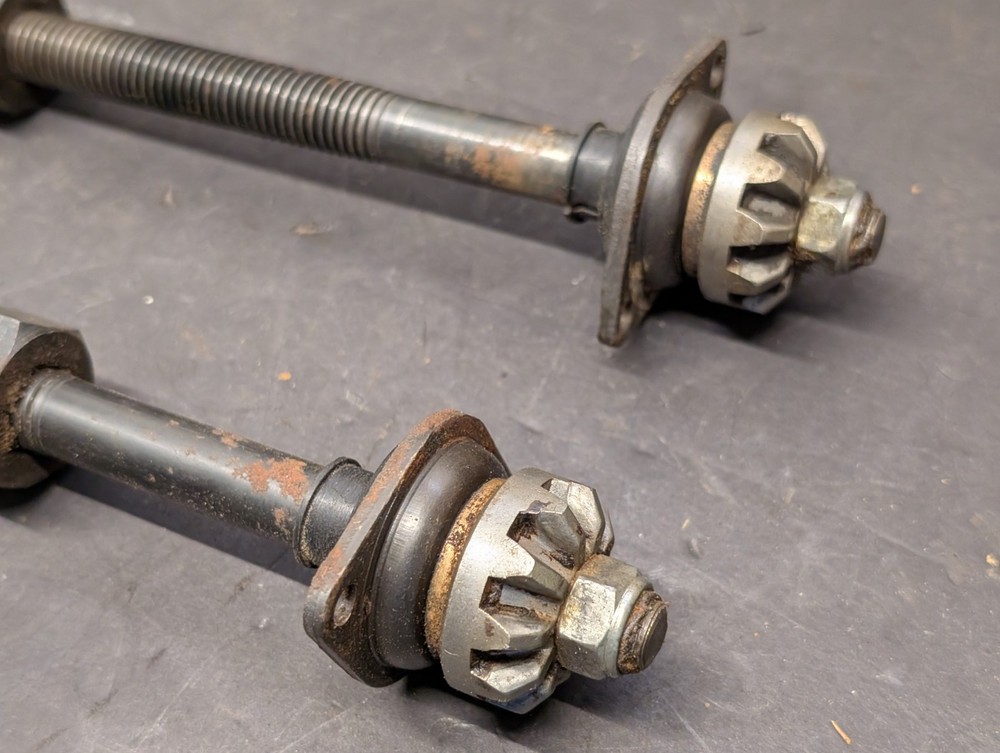 Delta 22-540 Planer Elevating Screws With Hardware