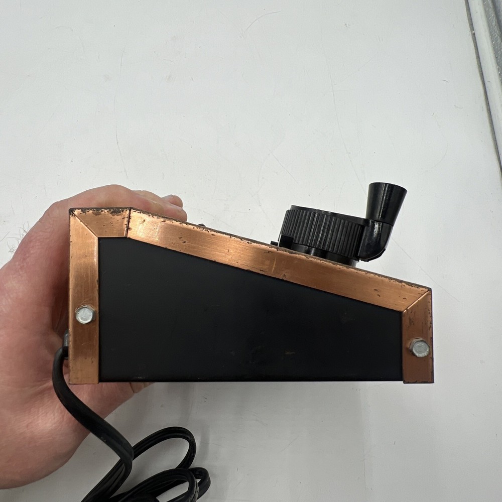 MRC MODEL RECTIFIER AMPACK HO OR NO SCALE TRANSFORMER #402 - TESTED