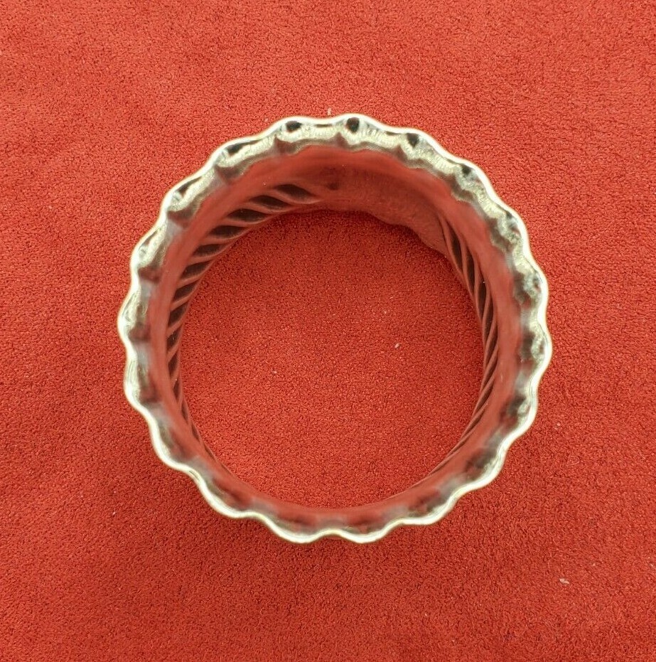 Antique Silver Napkin Ring with Ruffled Edge 11118