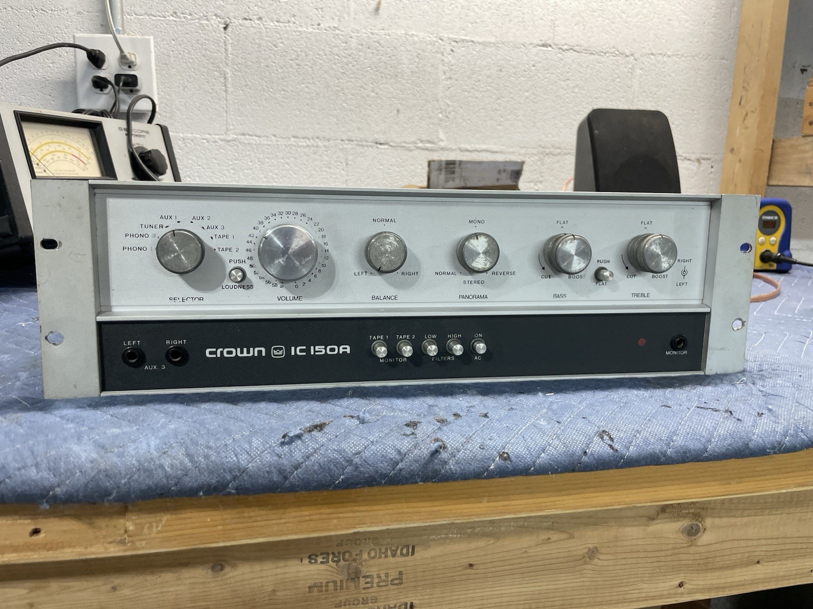 Crown IC 150a Stereo Preamplifier