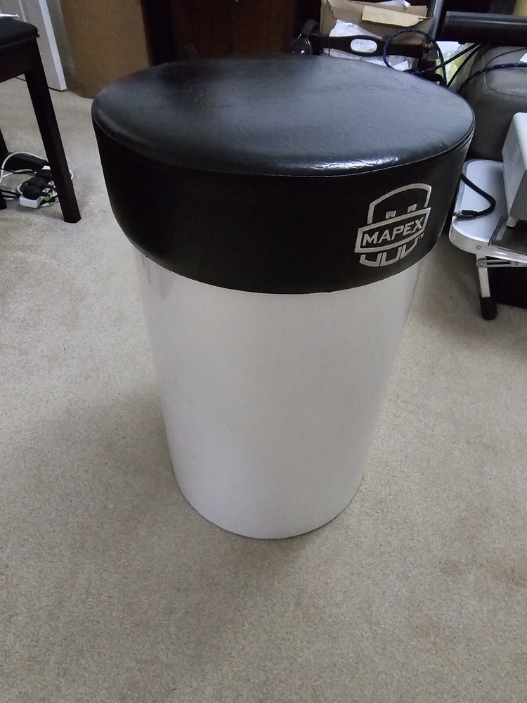 Canister Drum Throne