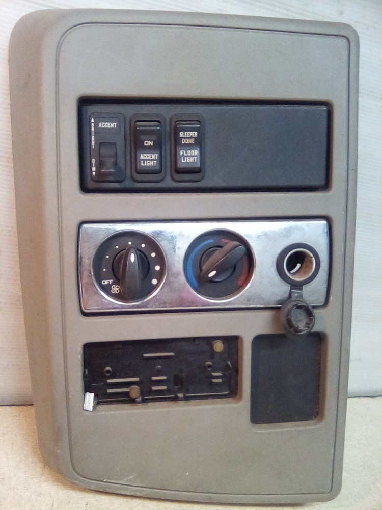 2009 International Prostar Sleeper XS Sleeper Control Panel