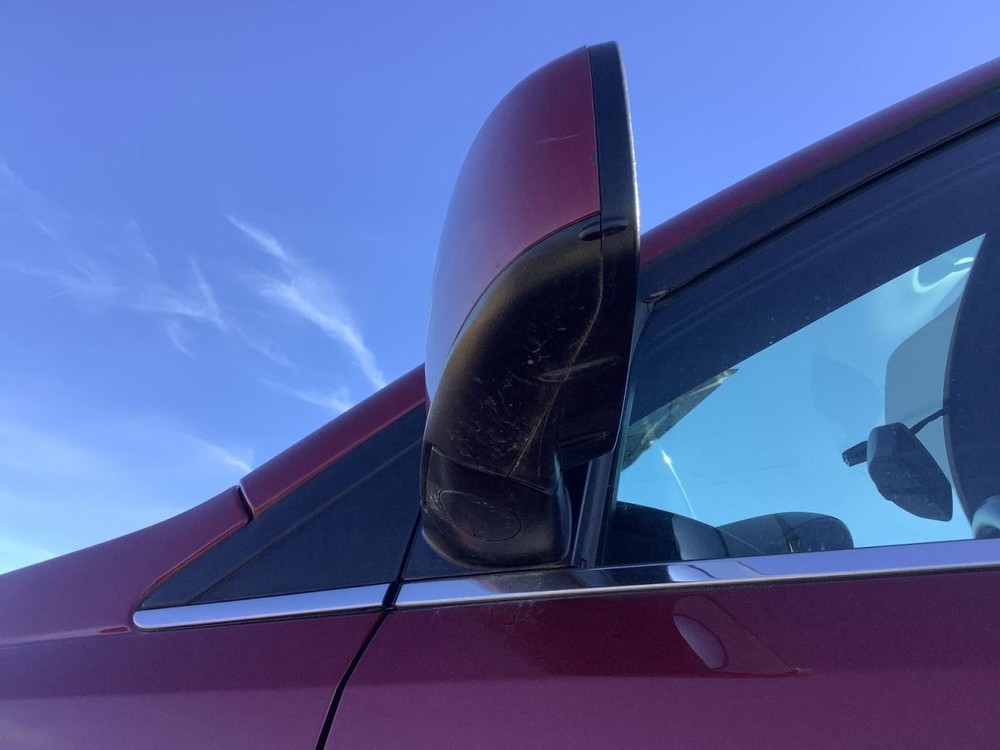 TOWN COUN 2014 Glove Box 4907357