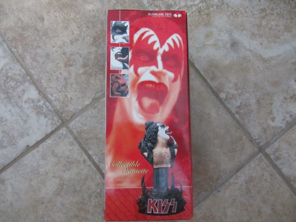KISS GENE SIMMONS statue