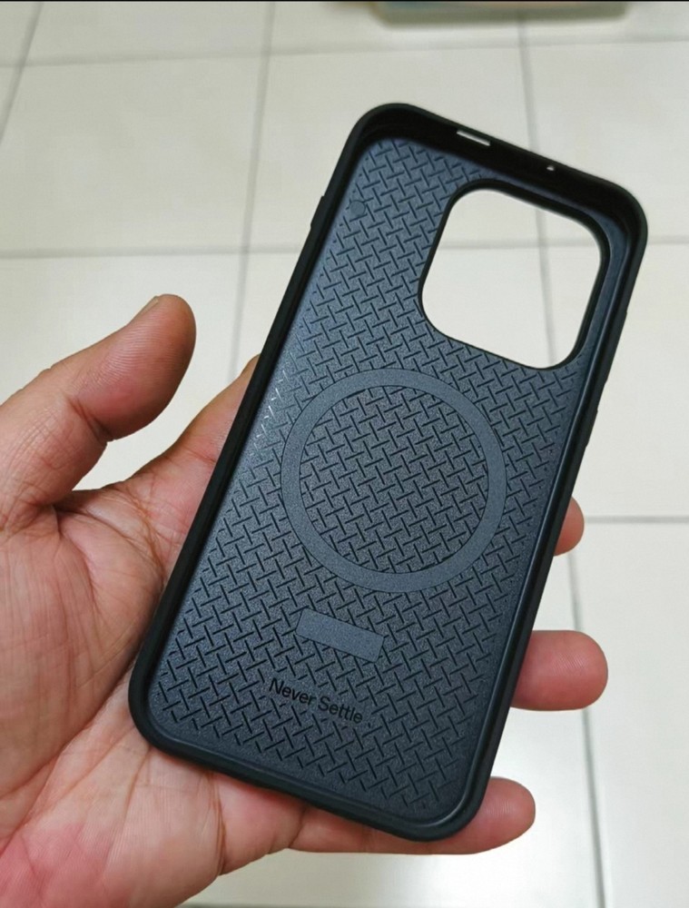 Original Oneplus 15 Sandstone Magnetic Case