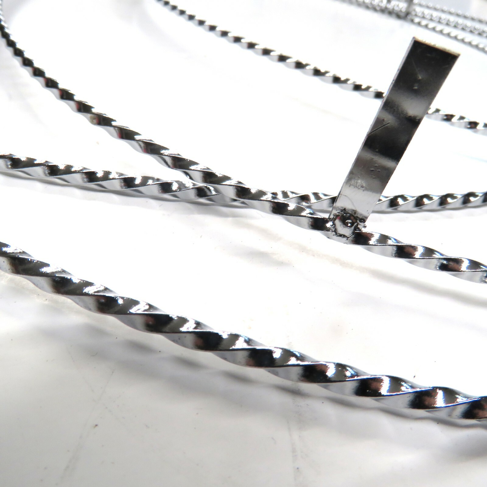 Pair Lowrider Chrome 20 inch Rim Twisted Trim Rim Rings