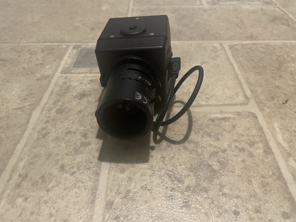 Pelco 24 Volt Camera . . **L@@k**