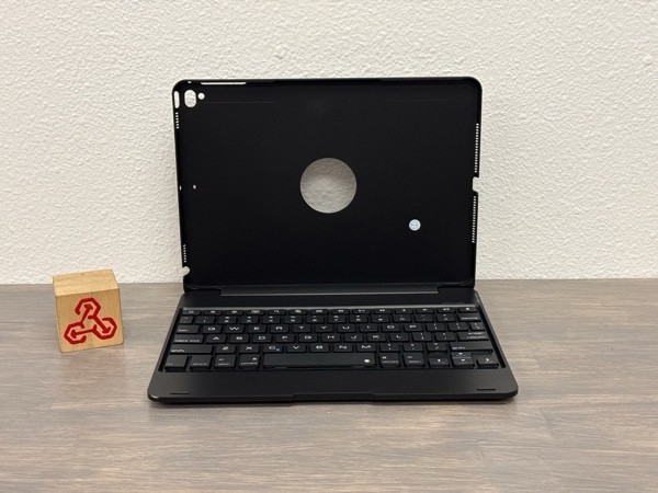 Bluetooth Keyboard for iPad Pro 9.7" BKF19 - New