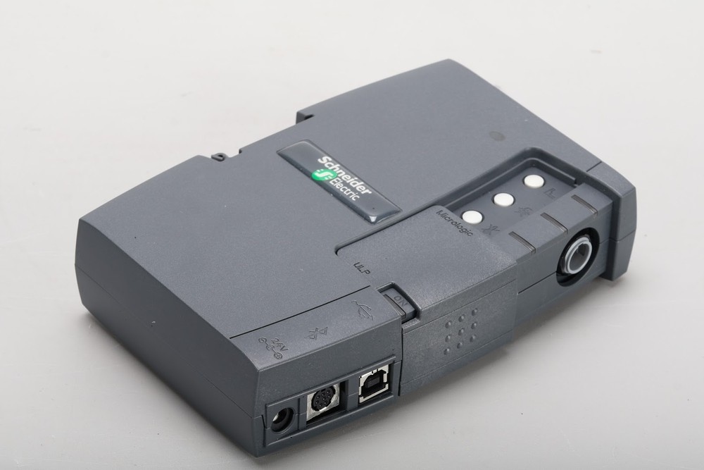 Schneider Electric TRV00911 USB Maintenance Interface, ComPacT NSX, ComPacT NSXm