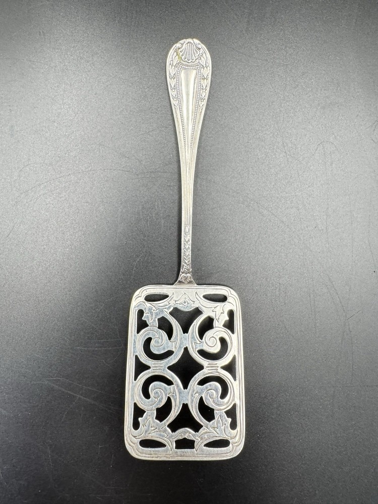 Vintage Spain Silver Plate Pierced Pastry Server Shell Handle Petit Fours