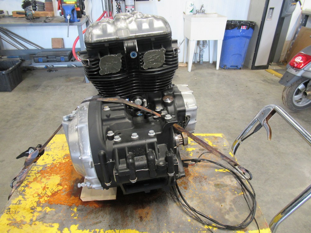 EB986 2007 07 TRIUMPH THRUXTON 900 ENGINE