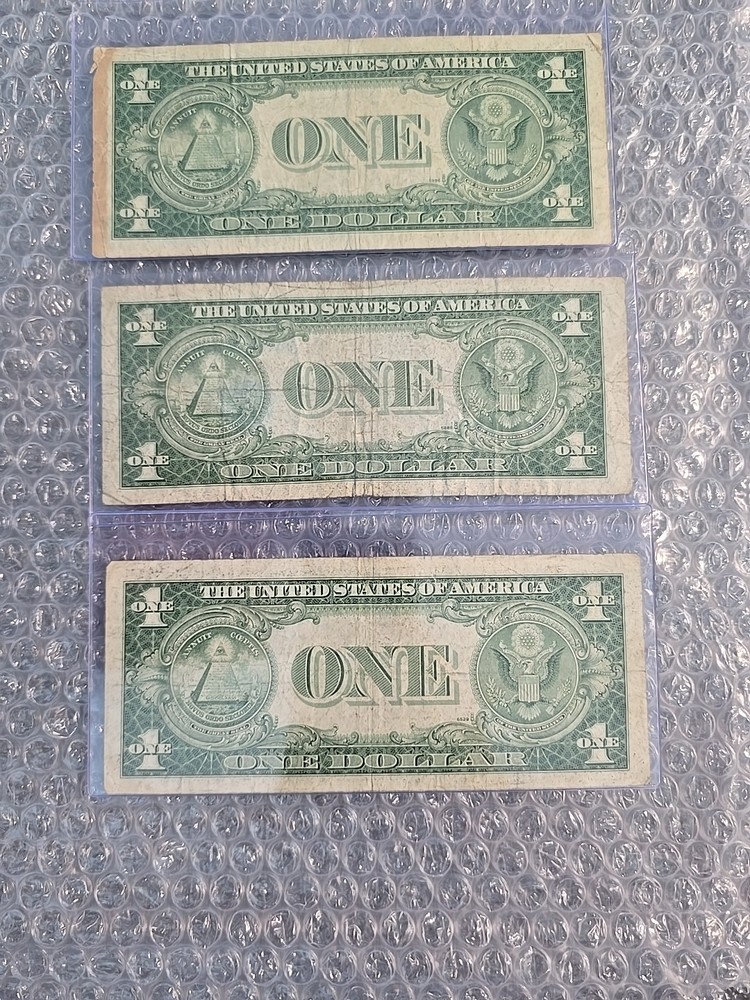 Three-$1 1935E "NO MOTTO" SILVER CERTIFICATE NOTES