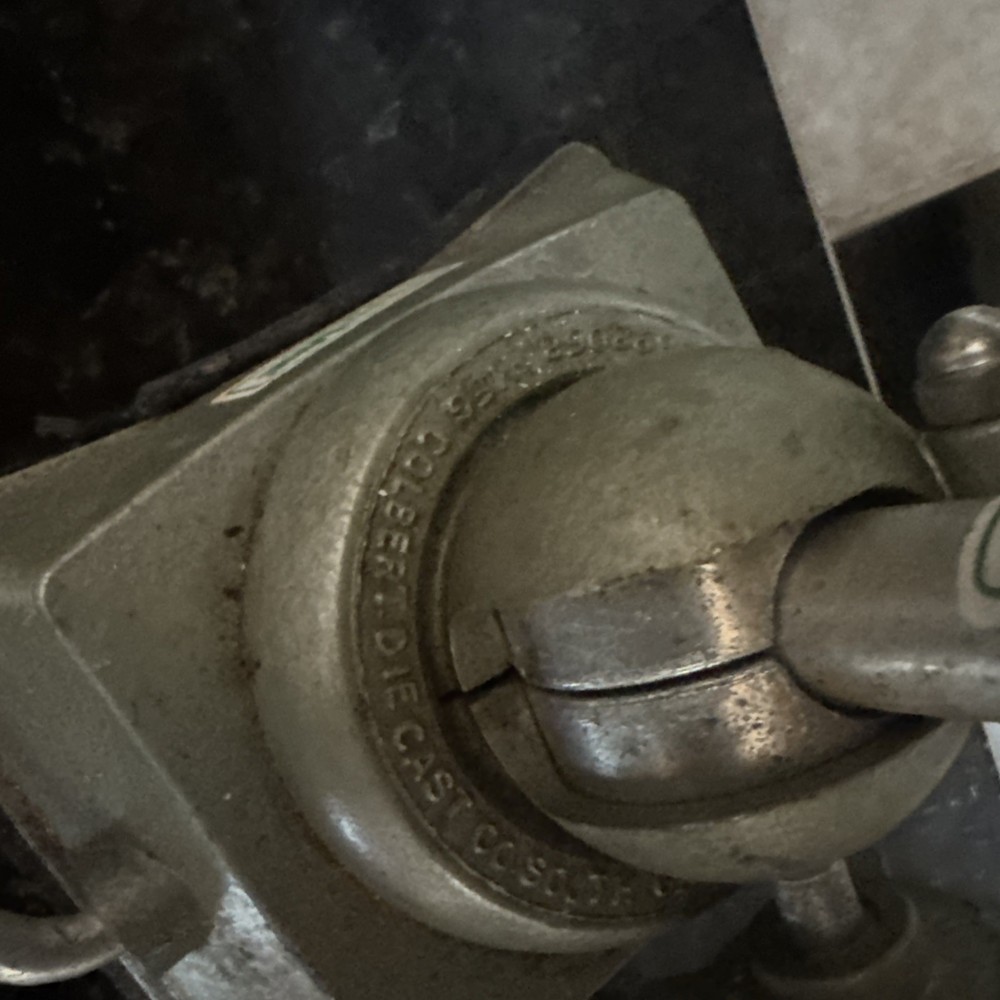 Panavise" Light Duty Multi-Angle Vise