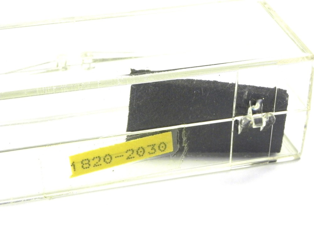 Keysight 1820-2030 IC PRIORITY Interrupt Controller