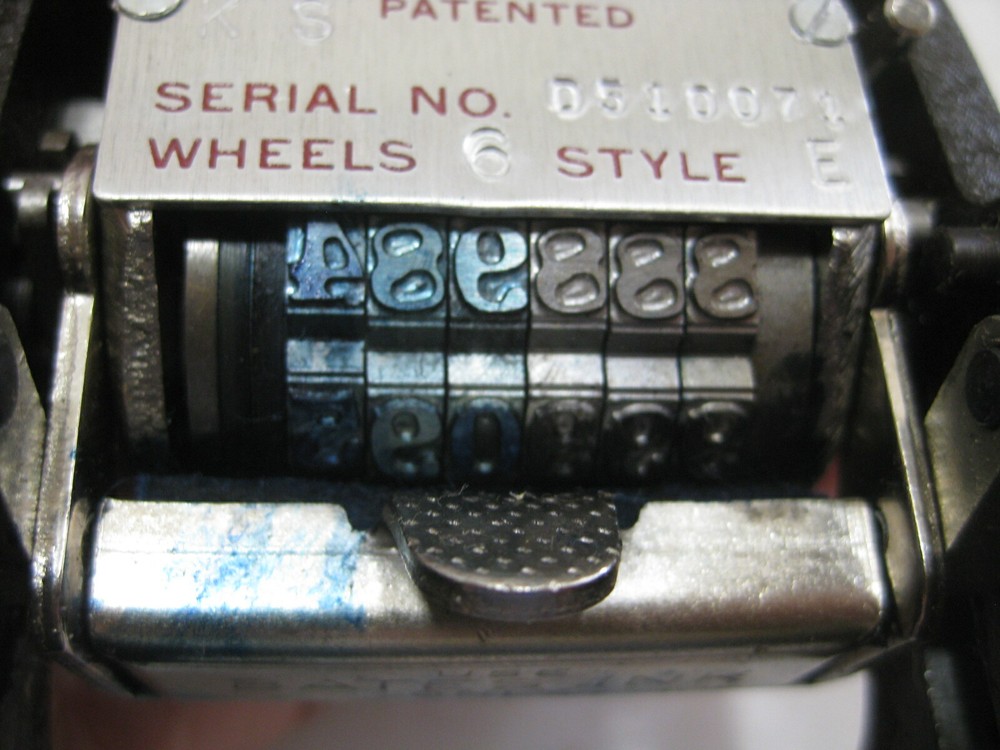 Vintage Bates Numbering Machine 6 Wheel Style E Multiple Movement w/Original Box
