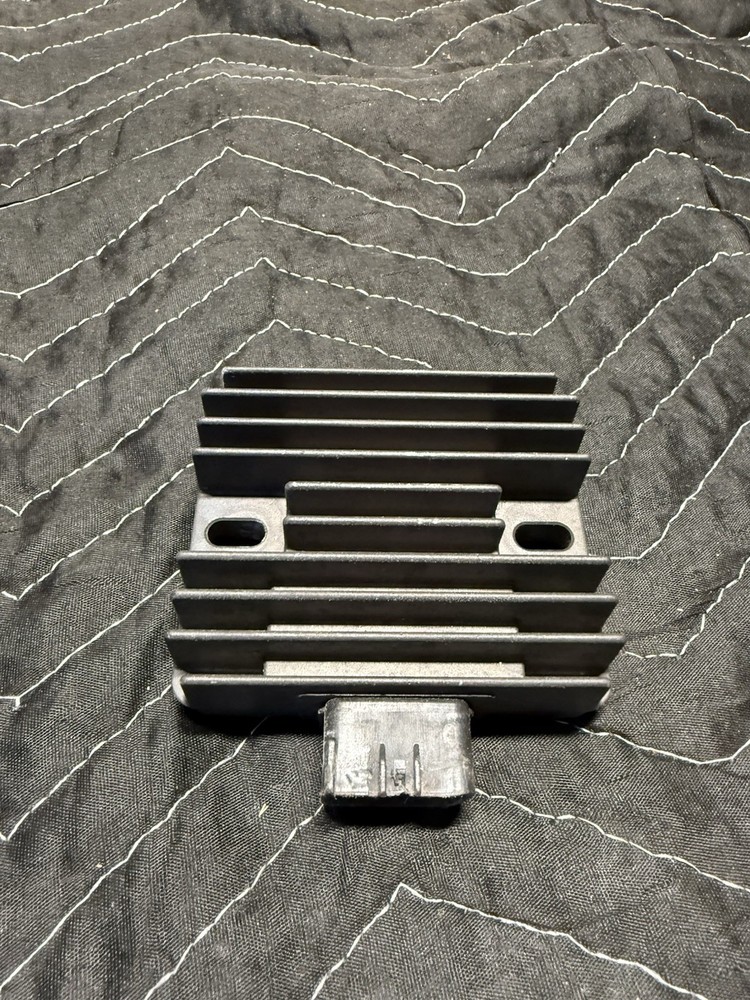 07 Yamaha Waverunner Fx Voltage Regulator