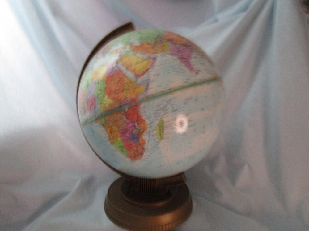 Desk Top 9" Globe Replogle World Scholar *