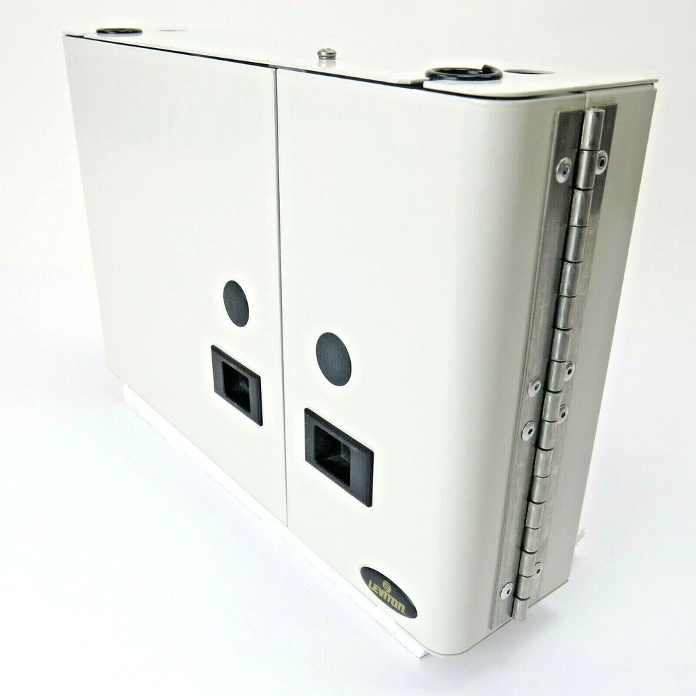 LEVITON  -  CPC SERIES ( CPC12-STD ) FIBER OPTIC PATCH PANEL CENTER.