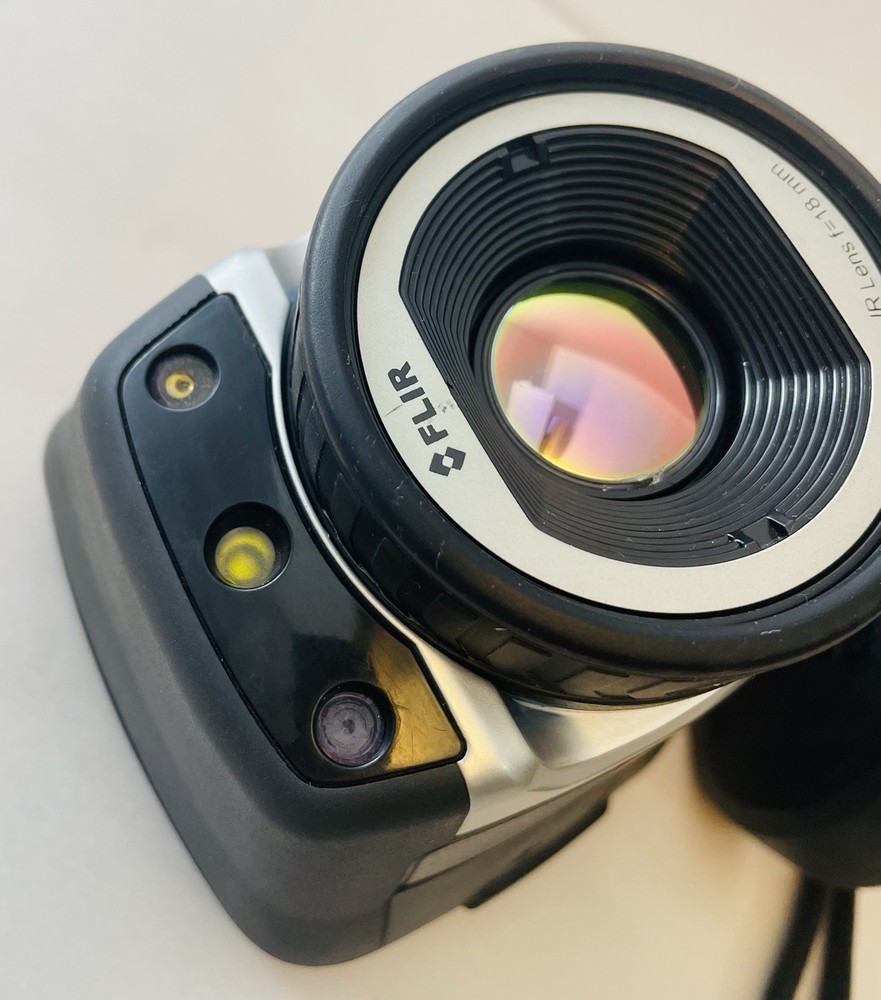 FLIR E60 Infrared Thermal Imaging Camera With Case