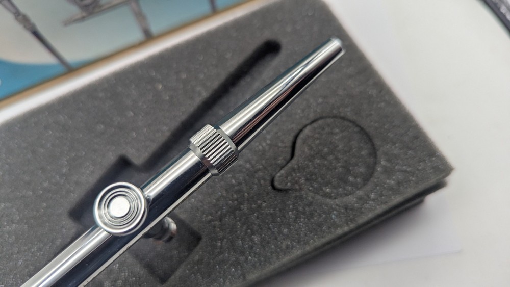 Iwata Eclipse HP-SA Single Action ECL-1000 NICE LOOK READ