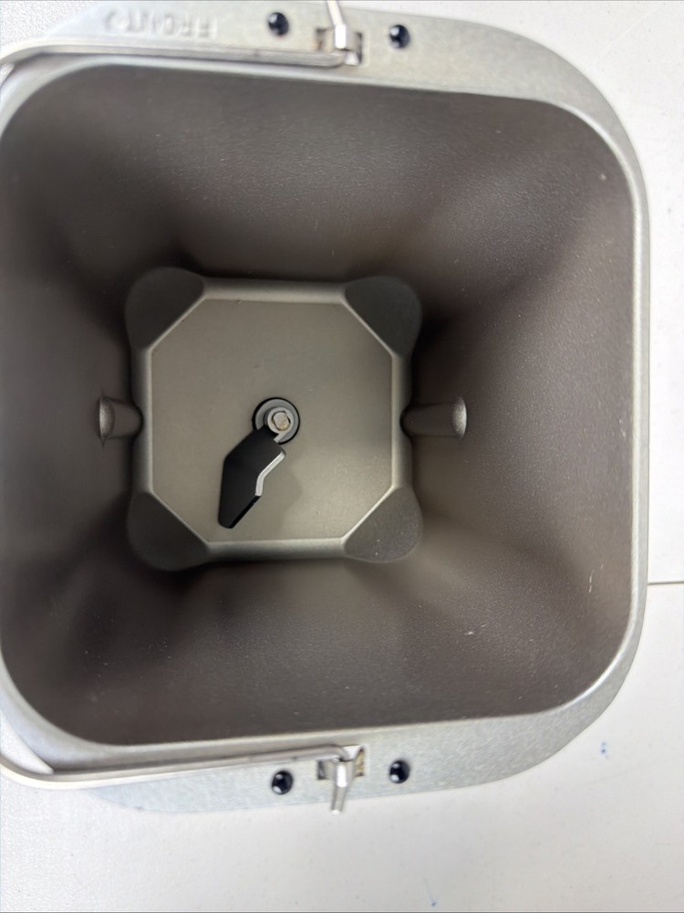 Welbilt The Bread Machine ABM4900 Automatic Bread Maker TESTED & WORKING