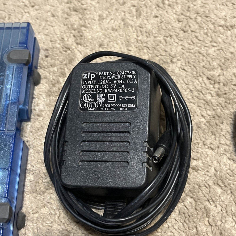 Iomega Zip 100 Blue Translucent USB-Powered External Drive Z100USB @2I6