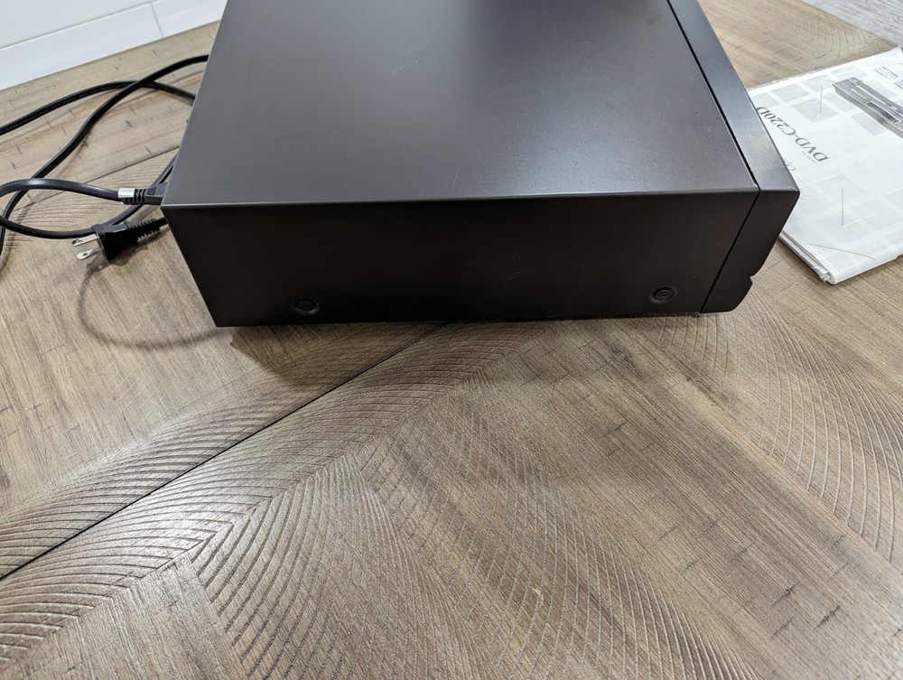 Panasonic DVD-C220 DVD Player